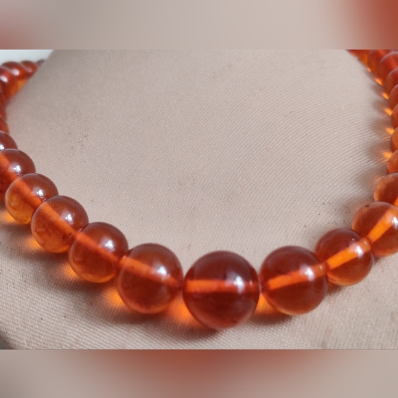 Vintage Genuine Soviet Baltic Butterscotch Amber Necklace - Picture 9 of 15